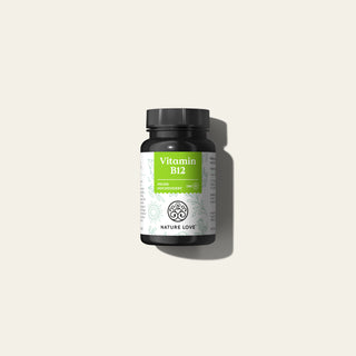 Eine Dose Nature Love Vitamin B12 500 µg Tabletten auf weißem Hintergrund.