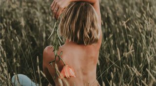 Frau in Natur