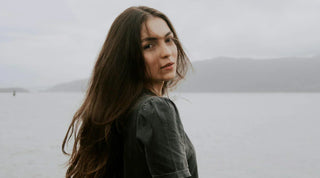 Eisen in Lebensmittel: Frau in Natur