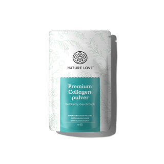 Ein weißer und blaugrüner Beutel mit Nature Love Premium Collagenpulver, Geschmacksrichtung Wildbeere, zeigt florale Muster und einen deutschen Text, der bioaktives Kollagen betont.