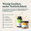 Zwei Flaschen Nature Love Multivitamin - Family-Set sind mit einem deutschen Text versehen, der darauf hinweist, dass sie frei von künstlichen Farbstoffen, tierischen Bestandteilen, Zuckerzusatz und Gentechnik sind.