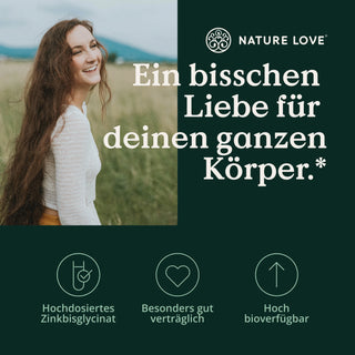 Eine Frau, die von der Schönheit der Natur umgeben ist und ein tiefes Gefühl der Liebe und Verbundenheit verspürt, nimmt Nature Love Zink Tabletten.