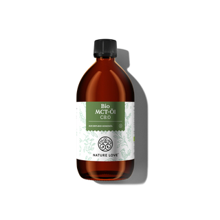 Das Nature Love Bio MCT-Öl C8 wird in einer braunen Glasflasche mit schwarzem Verschluss auf weißem Hintergrund angeboten - dank der reinen C8-Fettsäuren perfekt für die Keto-Diät.