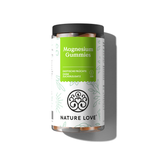 Eine Flasche Goji-Beerengummis der Naturliebe.