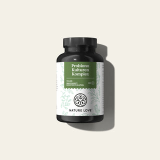 Eine Dose Nature Love Probiona Kulturen Komplex Kapseln auf weißem Hintergrund.