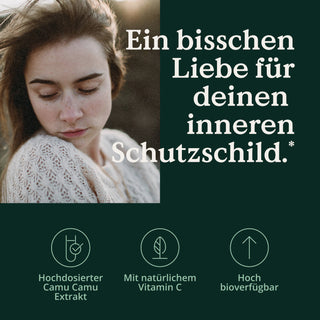 Das Gesicht einer Frau mit der Aufschrift „Vitamin C aus Camu Camu-Extrakt Kapseln“ und „Immunsystem“ von Nature Love.